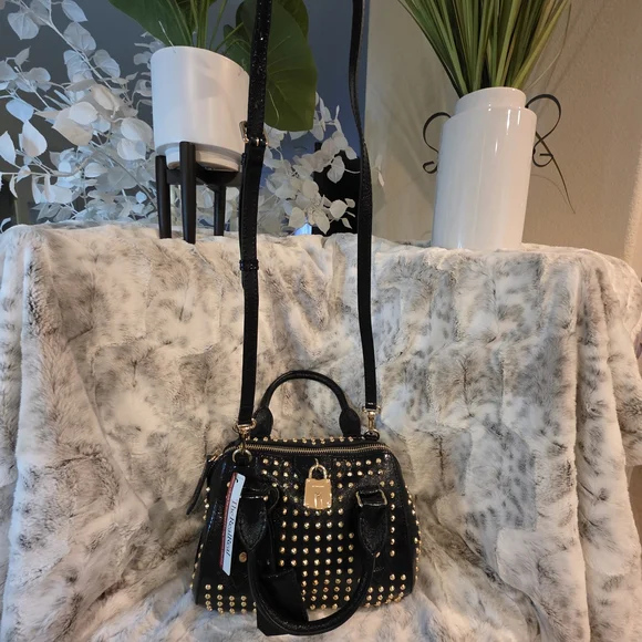 LIMITED EDITION Burberry Prorsum Blaze Studded Bowling Bag Satchel - Picture 9 of 16